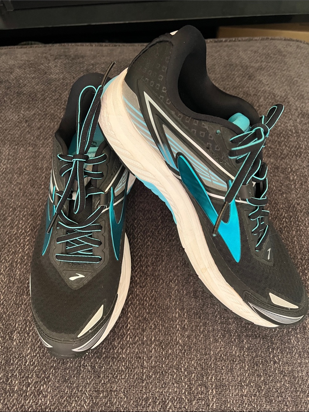 Brooks Black with Teal Accent Running Sneakers